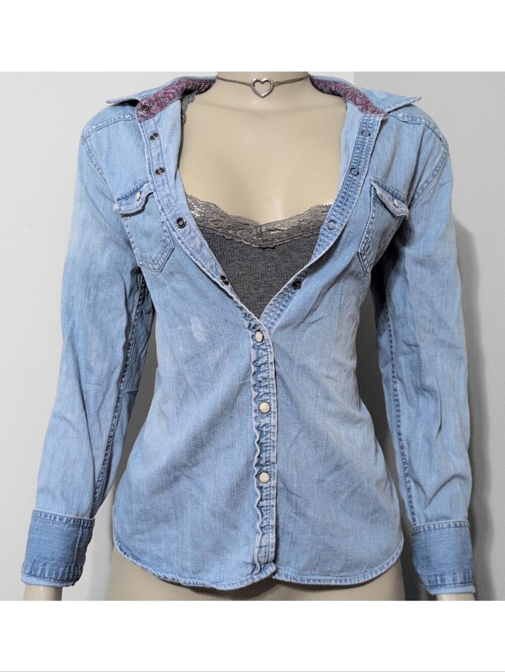 American Eagle Outfitters Flannel Button Up Shirt